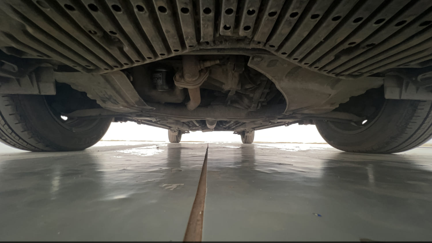Used 2018 Maruti Suzuki Ciaz Delta 1.4 MT Petrol Manual extra FRONT LEFT UNDERBODY VIEW