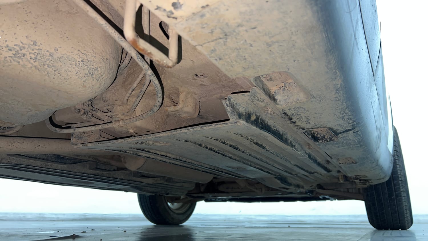 Used 2021 maruti-suzuki Vitara Brezza LXi Petrol Manual extra REAR RIGHT UNDERBODY VIEW