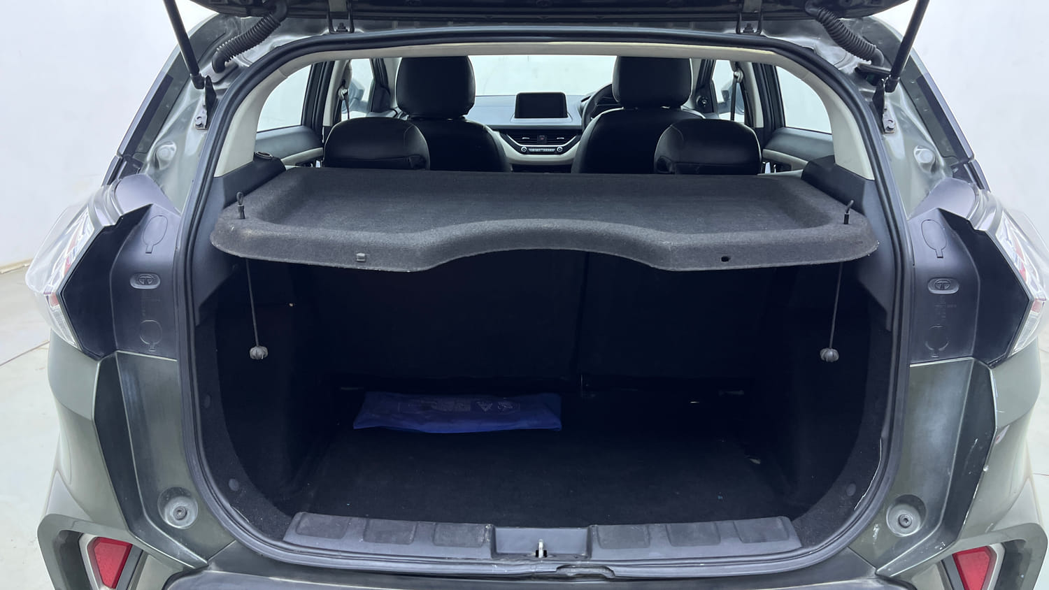 Used 2020 Tata Nexon XZA Plus Petrol Automatic interior DICKY INSIDE VIEW