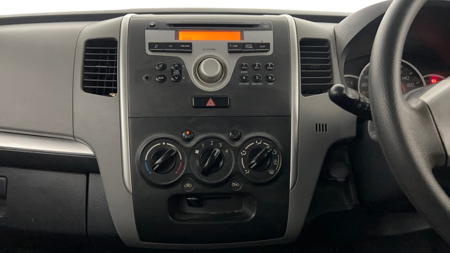 Used 2012 Maruti Suzuki Wagon R 1.0 VXi Petrol Manual interior MUSIC SYSTEM & AC CONTROL VIEW