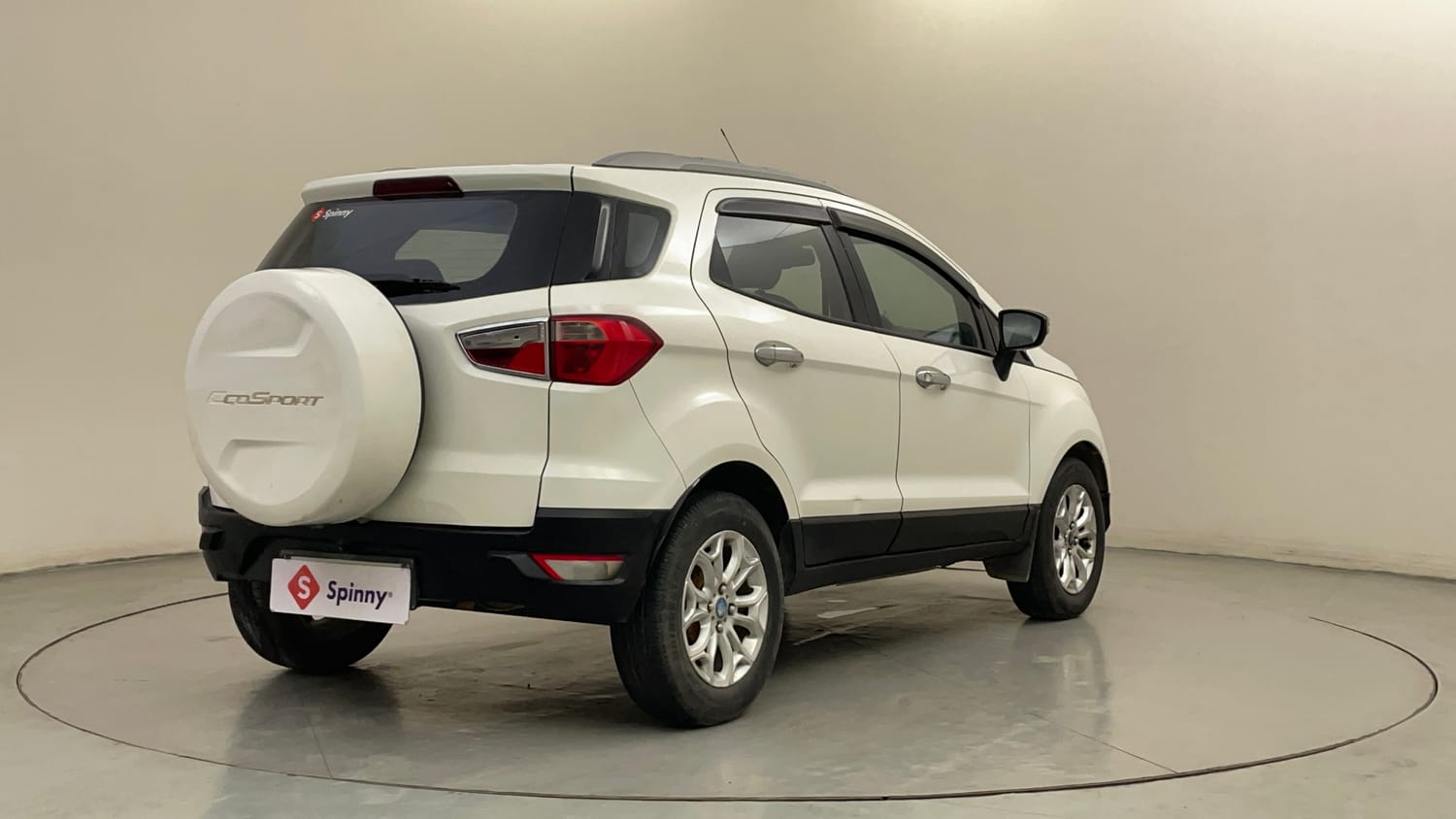 Used 2015 Ford EcoSport Titanium 1.5L Ti-VCT AT Petrol Automatic exterior RIGHT REAR CORNER VIEW