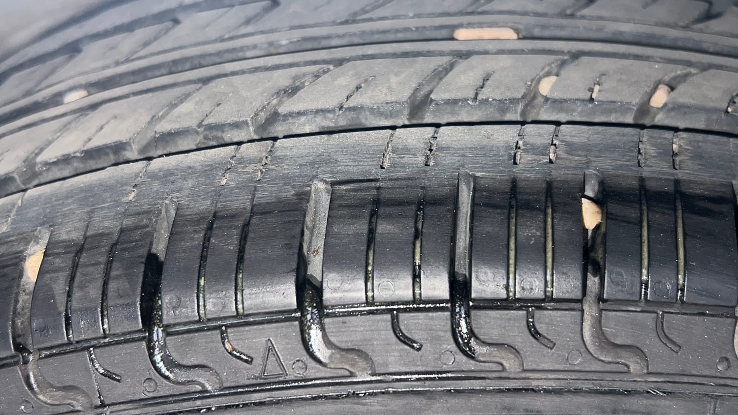 Used 2019 Hyundai Grand i10 Sportz 1.2 Kappa VTVT Petrol Manual tyres LEFT REAR TYRE TREAD VIEW