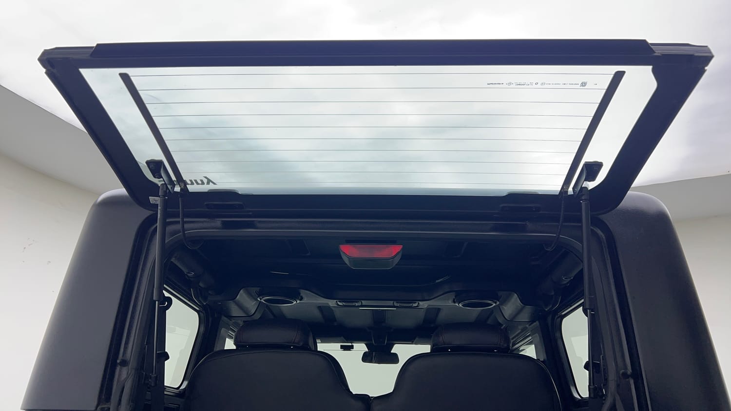 Used 2021 mahindra Thar LX Hard Top Petrol AT 4WD Petrol Automatic interior DICKY DOOR OPEN VIEW