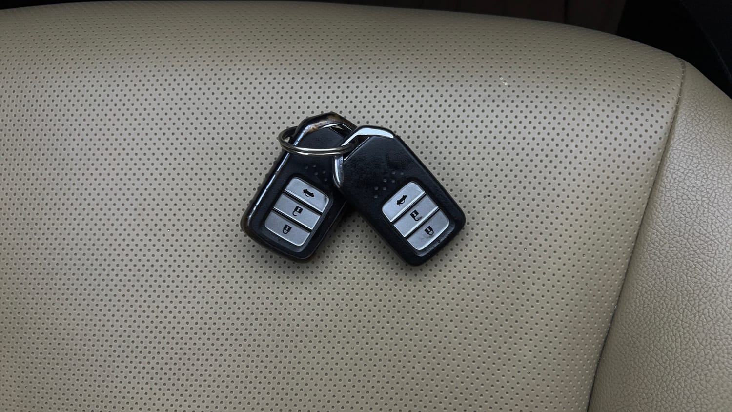 Used 2019 Honda City V Petrol Petrol Manual extra CAR KEY VIEW