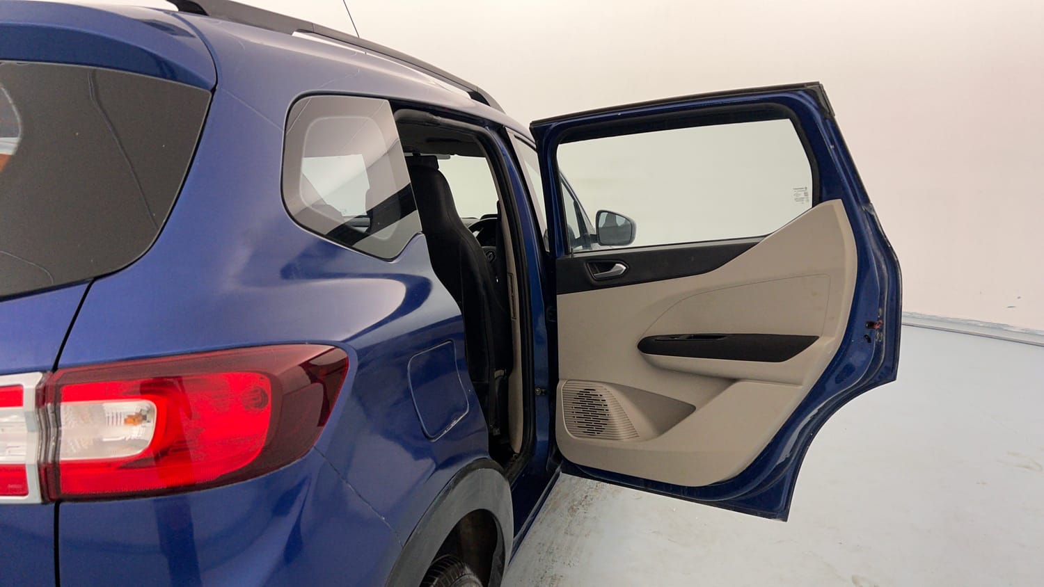 Used 2019 Renault Triber RXZ Petrol Manual interior RIGHT REAR DOOR OPEN VIEW
