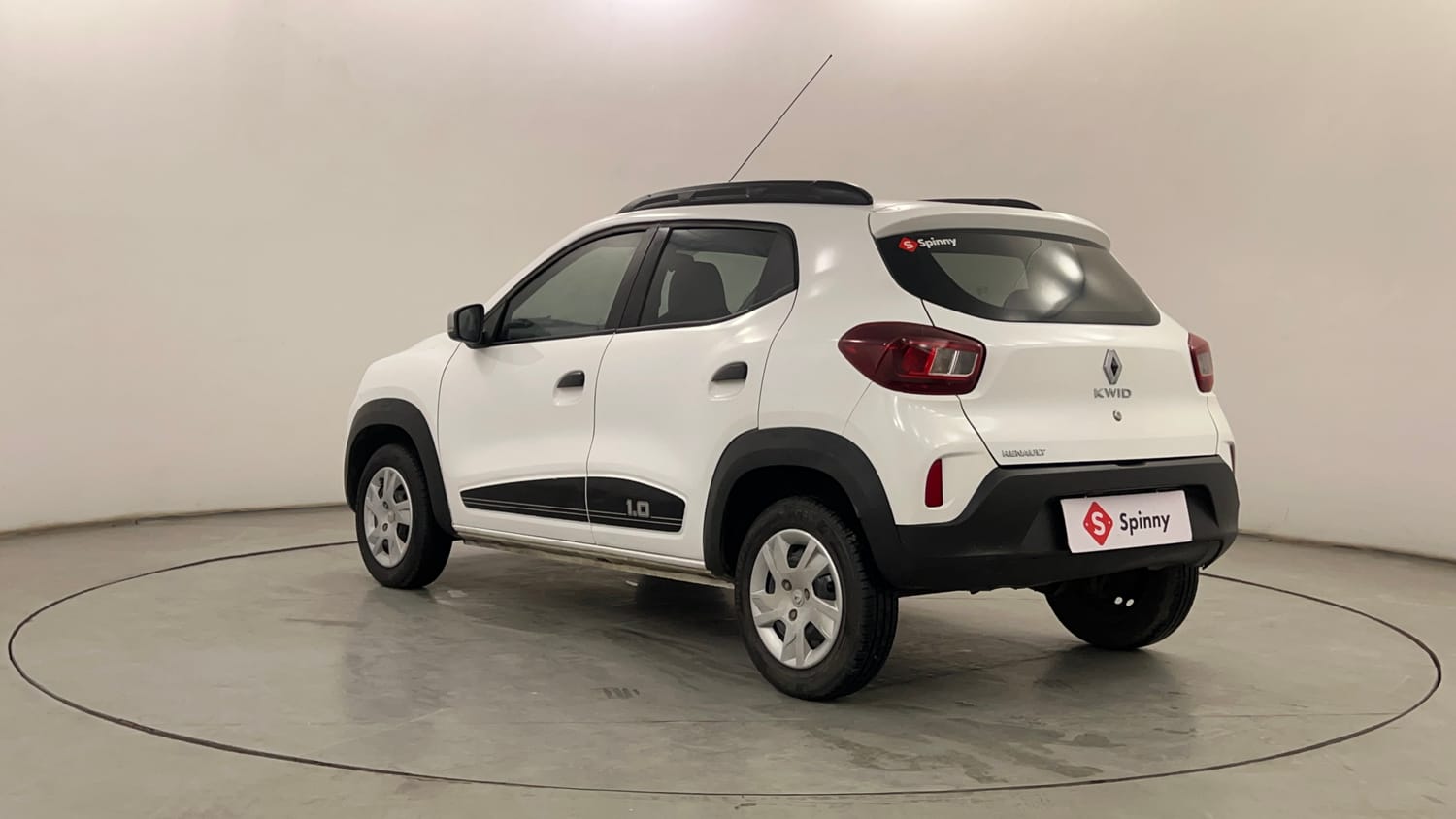 Used 2024 Renault Kwid RXT 1.0 Petrol Manual exterior LEFT REAR CORNER VIEW