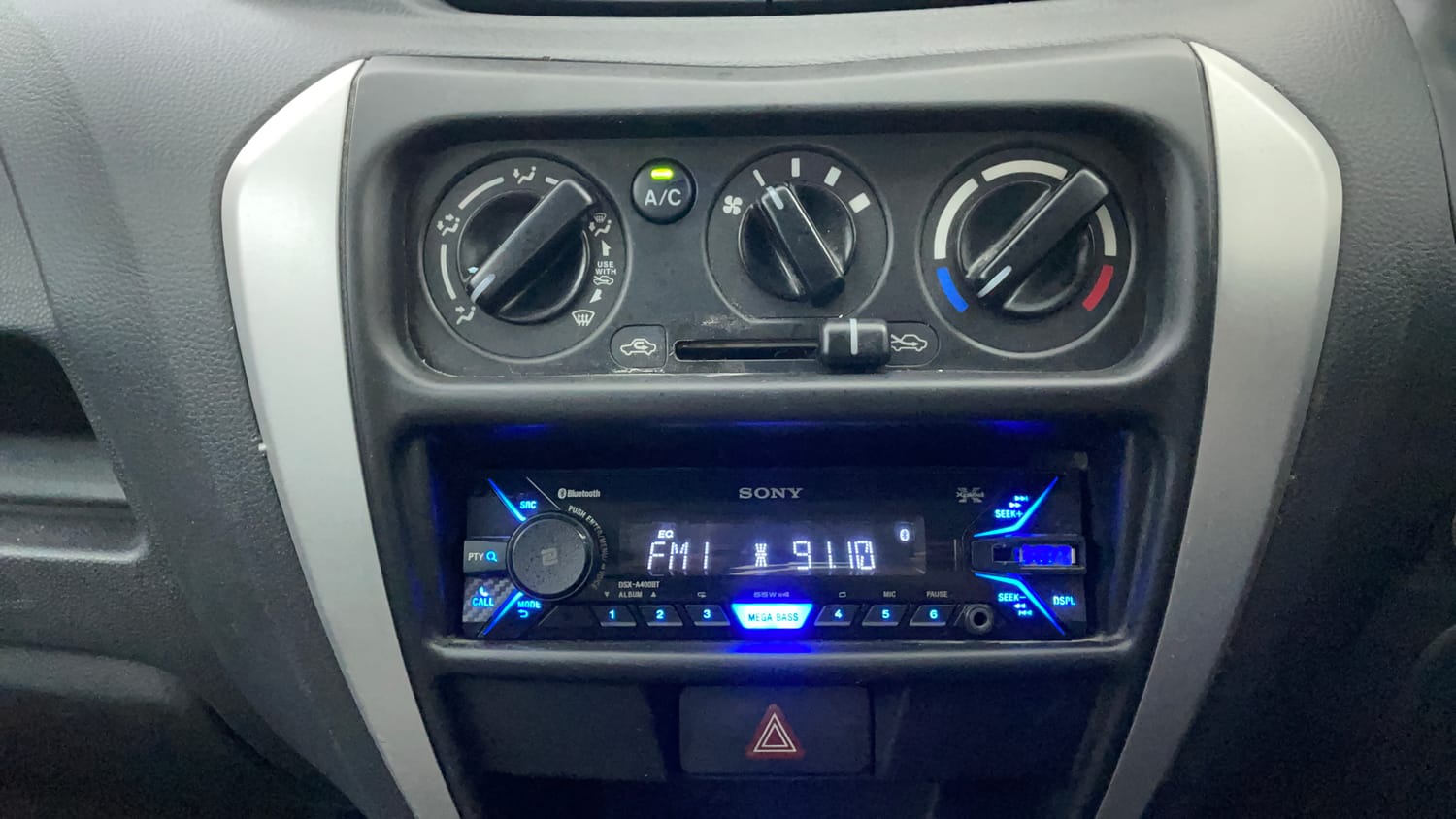 Used 2017 Maruti Suzuki Alto 800 LXi Petrol Manual interior MUSIC SYSTEM & AC CONTROL VIEW