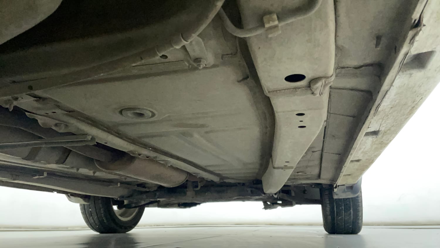 Used 2018 Maruti Suzuki Baleno Zeta 1.2 Petrol Manual extra REAR RIGHT UNDERBODY VIEW