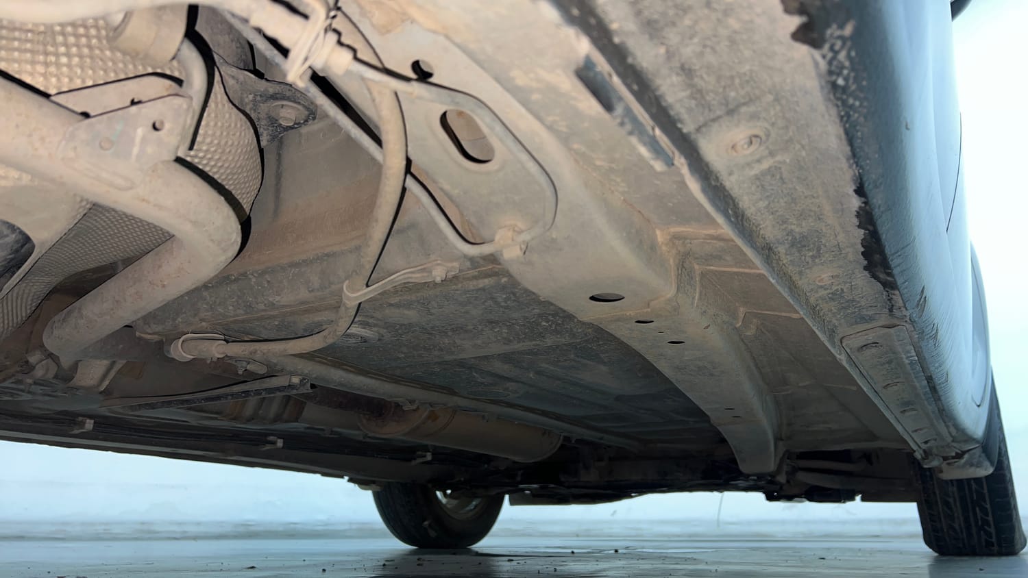 Used 2018 Maruti Suzuki Swift ZXi AMT Petrol Automatic extra REAR RIGHT UNDERBODY VIEW