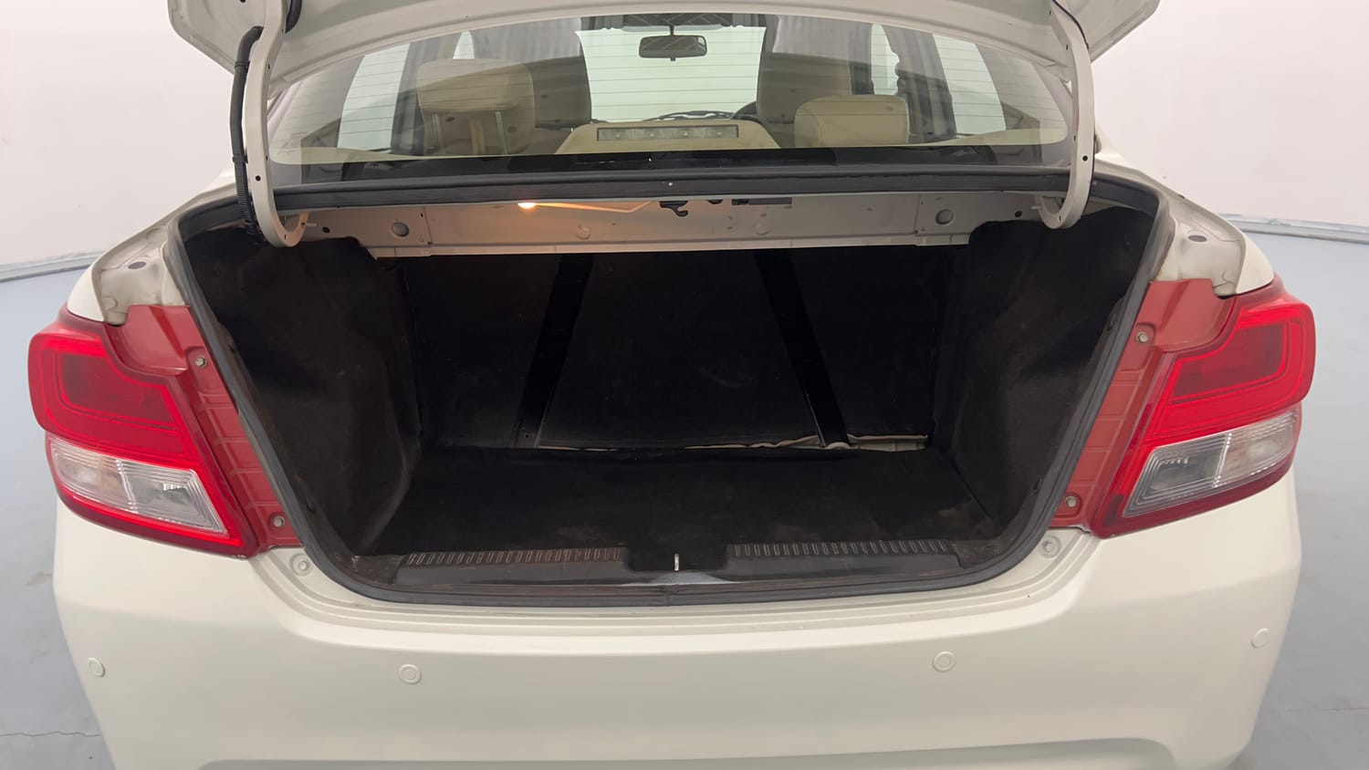 Used 2018 Maruti Suzuki Dzire ZDi Plus AMT Diesel Automatic interior DICKY INSIDE VIEW