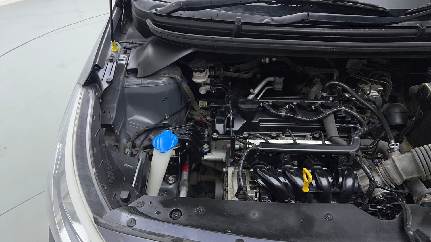 Used 2018 Hyundai Elite i20 Magna Executive 1.2 Petrol Manual engine ENGINE RIGHT SIDE VIEW