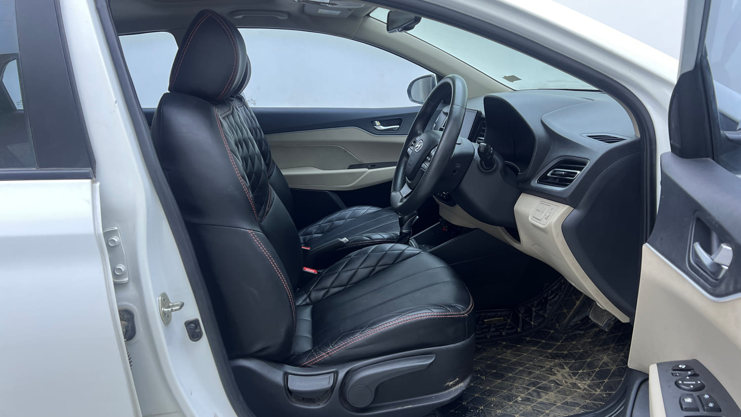 Used 2021 Hyundai Verna SX 1.5 VTVT IVT Petrol Automatic interior RIGHT SIDE FRONT DOOR CABIN VIEW