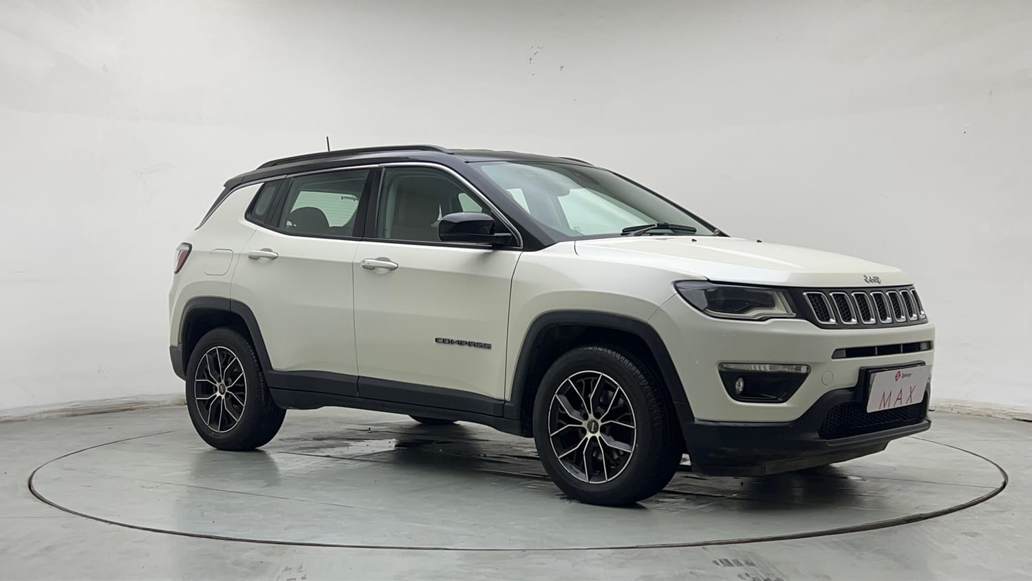 Used 2018 Jeep Compass Longitude (O) 2.0 Diesel Diesel Manual exterior RIGHT FRONT CORNER VIEW