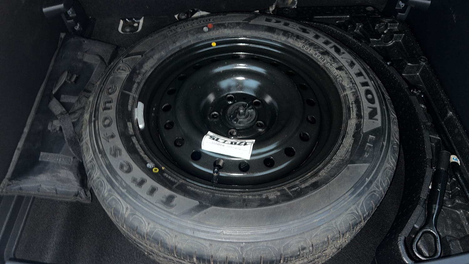 Used 2018 Jeep Compass Longitude (O) 2.0 Diesel Diesel Manual tyres SPARE TYRE VIEW