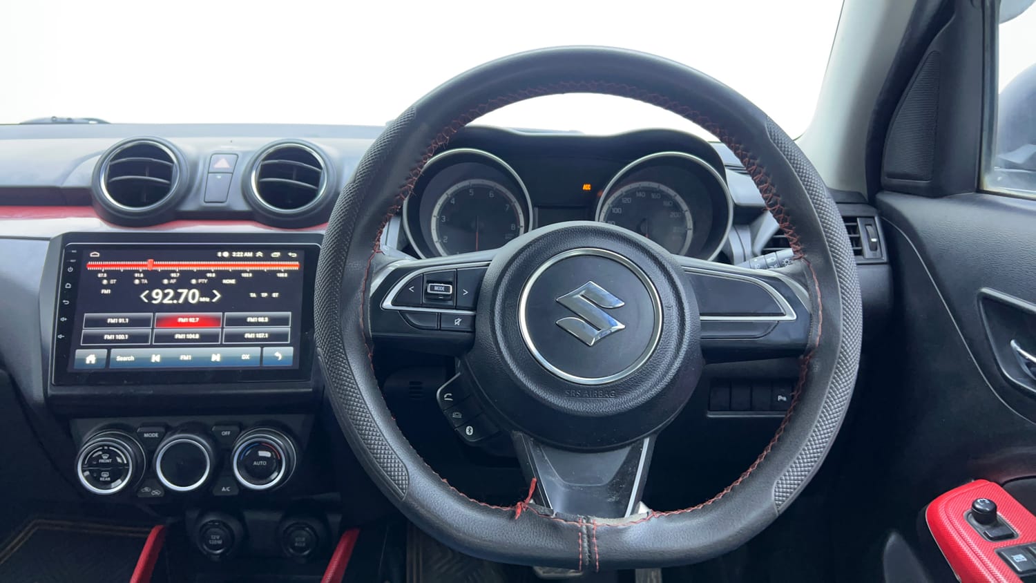 Used 2018 Maruti Suzuki Swift ZXi AMT Petrol Automatic interior STEERING VIEW