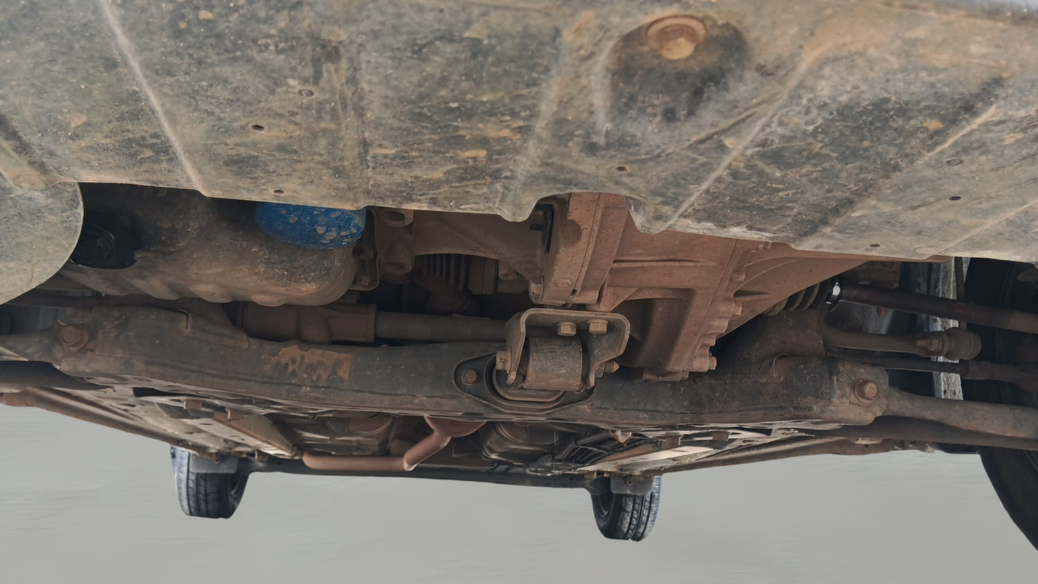 Used 2022 Hyundai Aura S 1.2 CNG Cng Manual extra FRONT LEFT UNDERBODY VIEW
