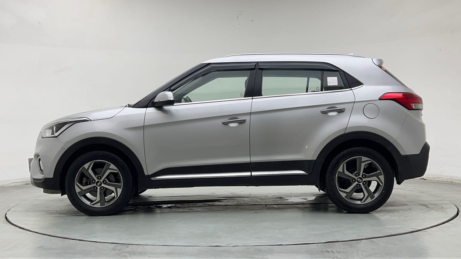 Used 2018 Hyundai Creta SX 1.6 AT CRDi Diesel Automatic exterior LEFT SIDE VIEW