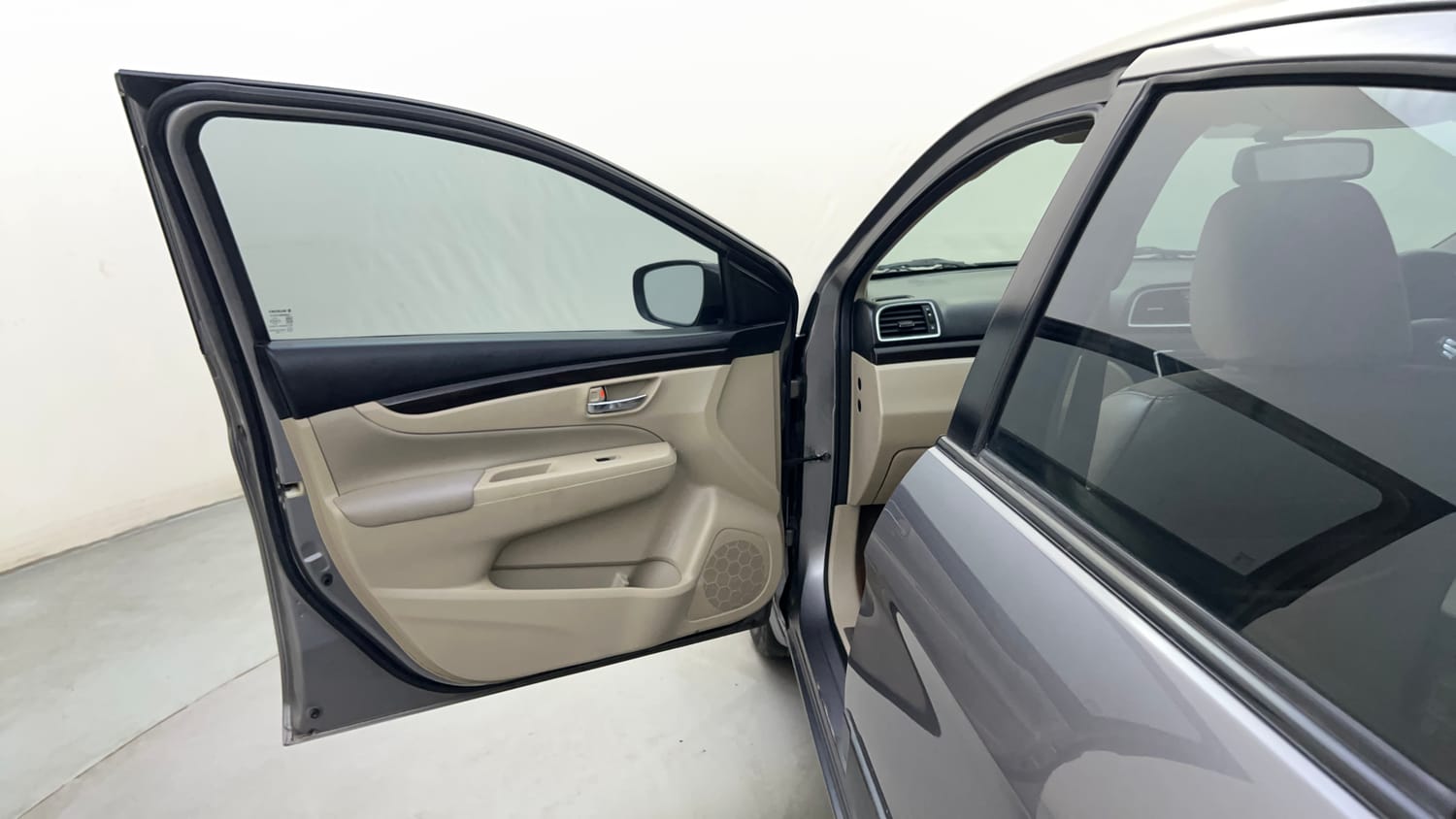Used 2017 Maruti Suzuki Ciaz Zeta 1.3 Hybrid Diesel Manual interior LEFT FRONT DOOR OPEN VIEW