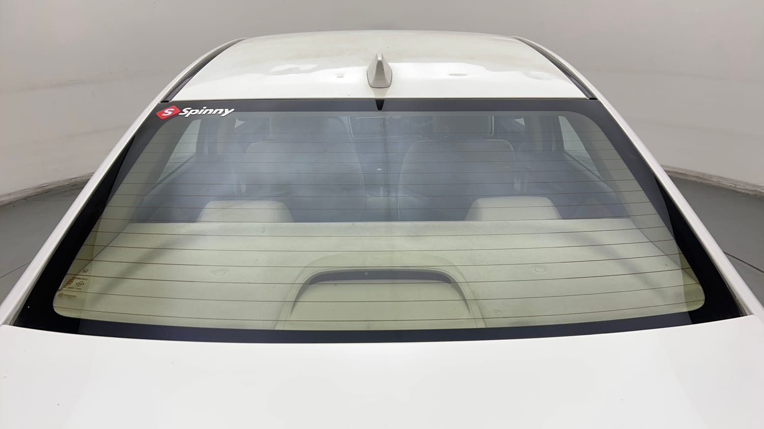 Used 2015 Honda City V Petrol Manual exterior BACK WINDSHIELD VIEW