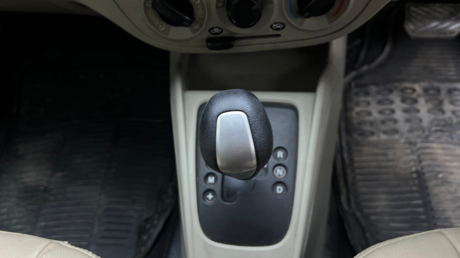 Used 2020 Maruti Suzuki Alto K10 VXi AMT Petrol Automatic interior GEAR  KNOB VIEW