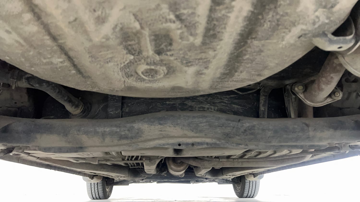 Used 2015 Honda Brio VX AT Petrol Automatic extra REAR UNDERBODY VIEW (TAKEN FROM REAR)