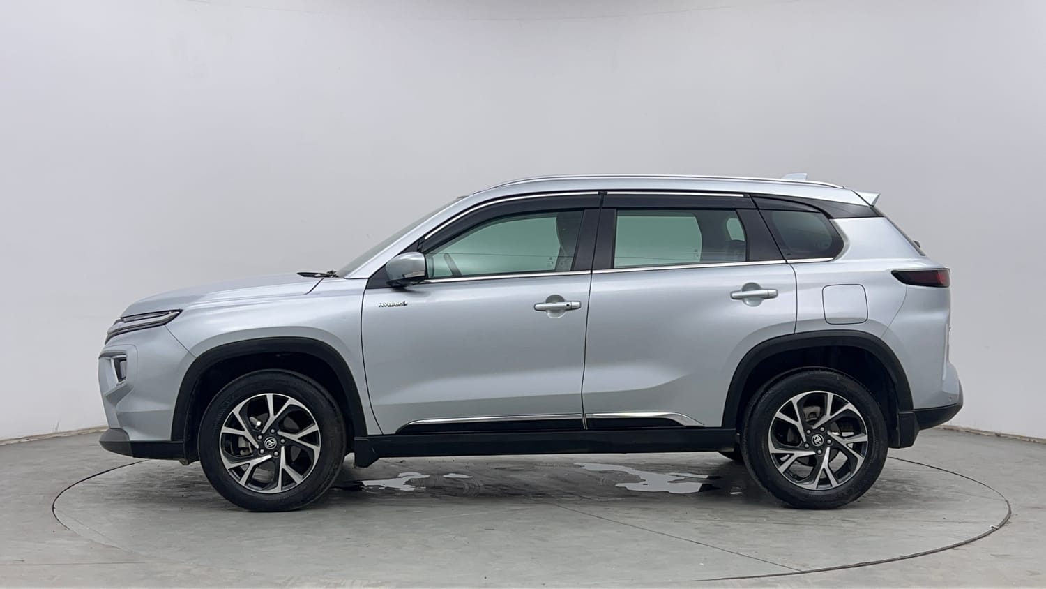 Used 2024 Toyota Urban Cruiser Hyryder G Hybrid Hybrid Automatic exterior LEFT SIDE VIEW