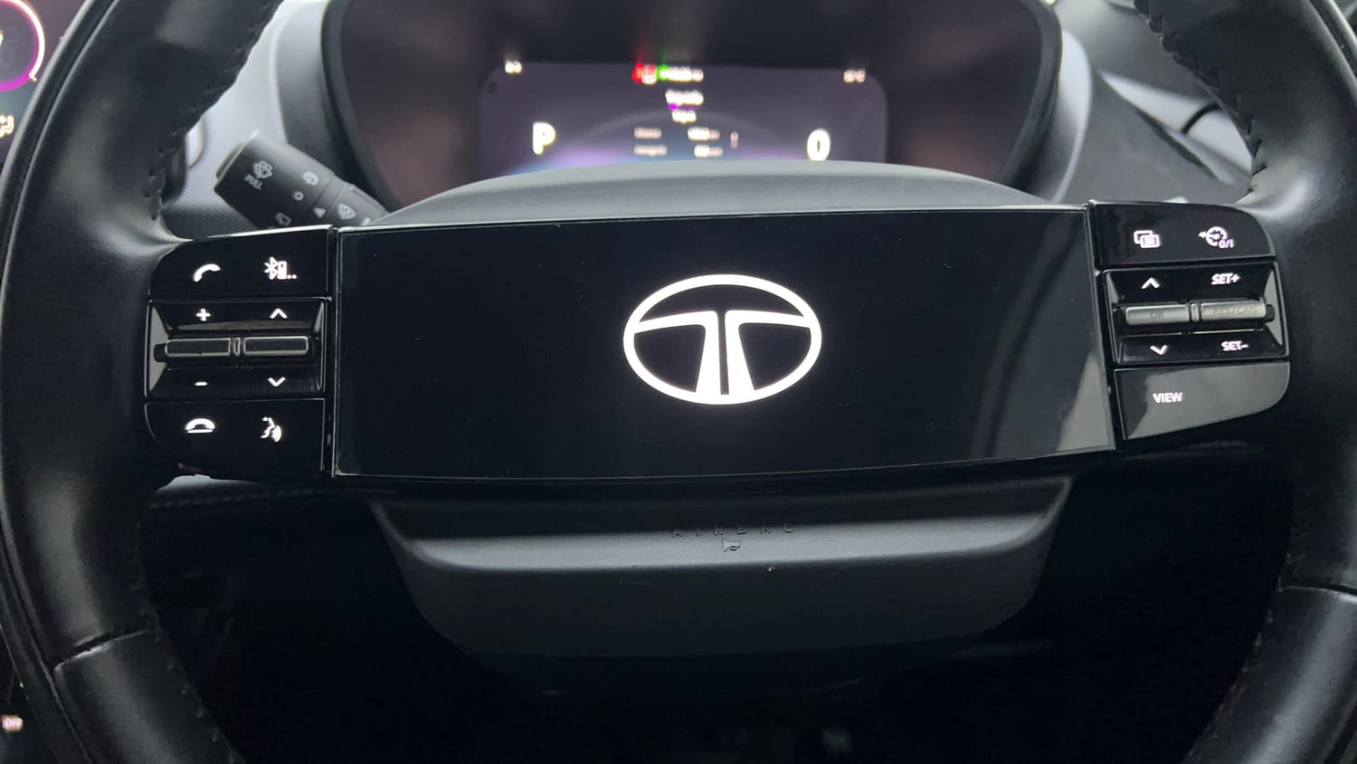 Used 2024 tata Nexon Fearless S 1.2 Revotron Petrol 7DCA Dual Tone Petrol Automatic top_features Airbags