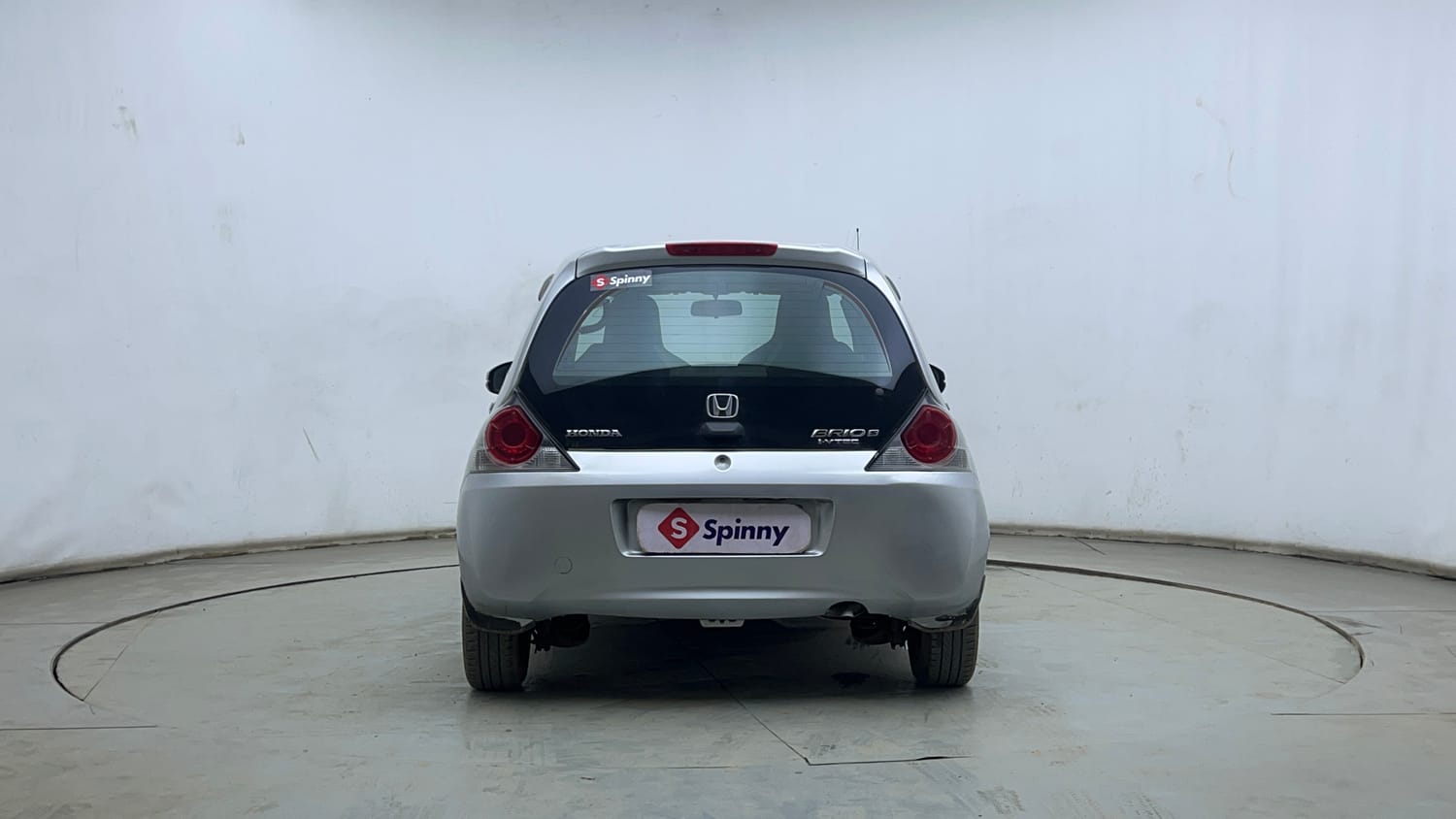 Used 2015 Honda Brio S MT Petrol Manual exterior BACK VIEW