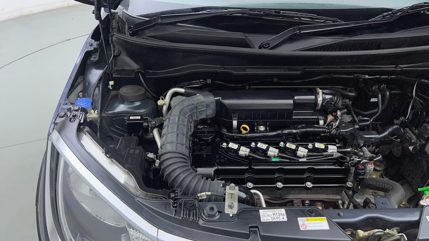 Used 2025 Maruti Suzuki Ignis Zeta 1.2 MT Petrol Manual engine ENGINE RIGHT SIDE VIEW