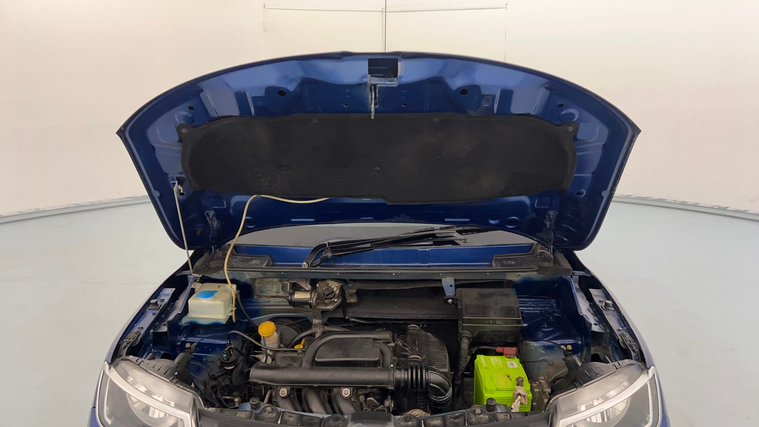 Used 2017 Renault Kwid CLIMBER 1.0 AMT Petrol Automatic engine ENGINE & BONNET OPEN FRONT VIEW