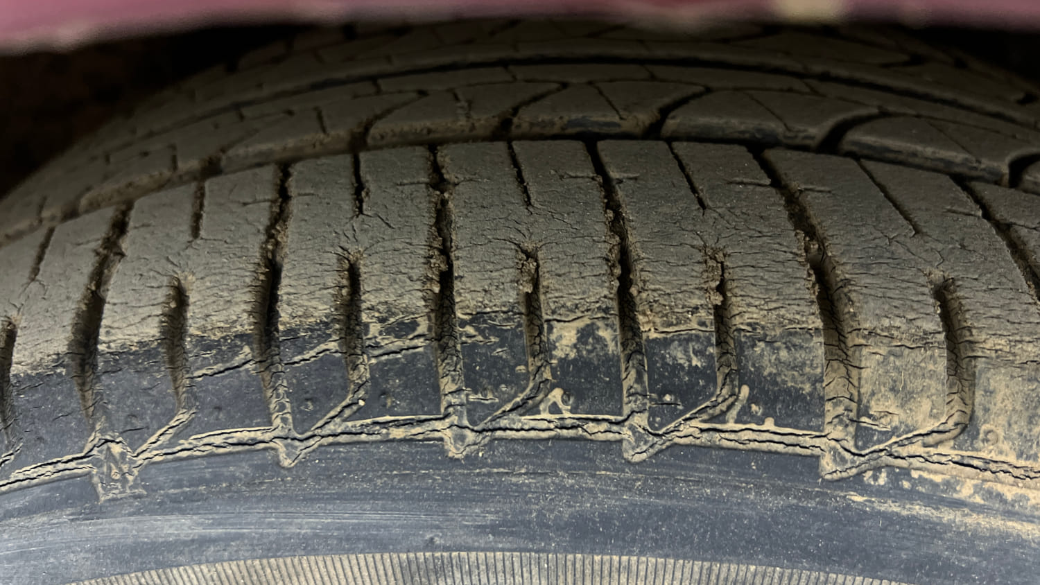 Used 2014 Hyundai Verna Fluidic 1.6 VTVT SX AT Petrol Automatic tyres RIGHT FRONT TYRE TREAD VIEW