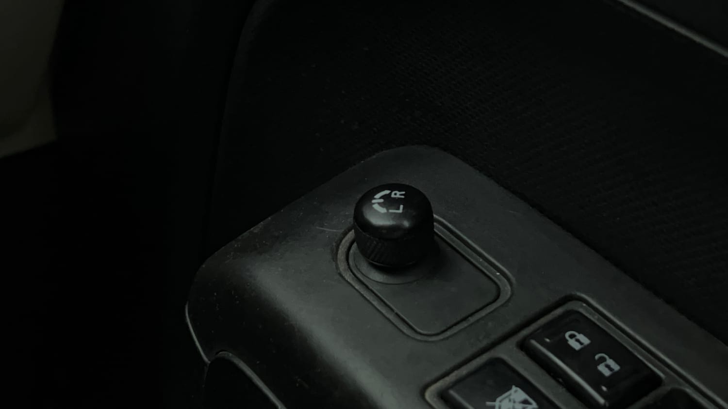 Used 2024 Maruti Suzuki Wagon R VXI 1.0 Petrol Manual top_features Adjustable ORVM