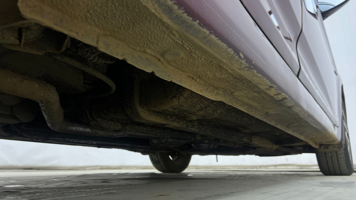 Used 2014 Hyundai Verna Fluidic 1.6 VTVT SX AT Petrol Automatic extra REAR RIGHT UNDERBODY VIEW