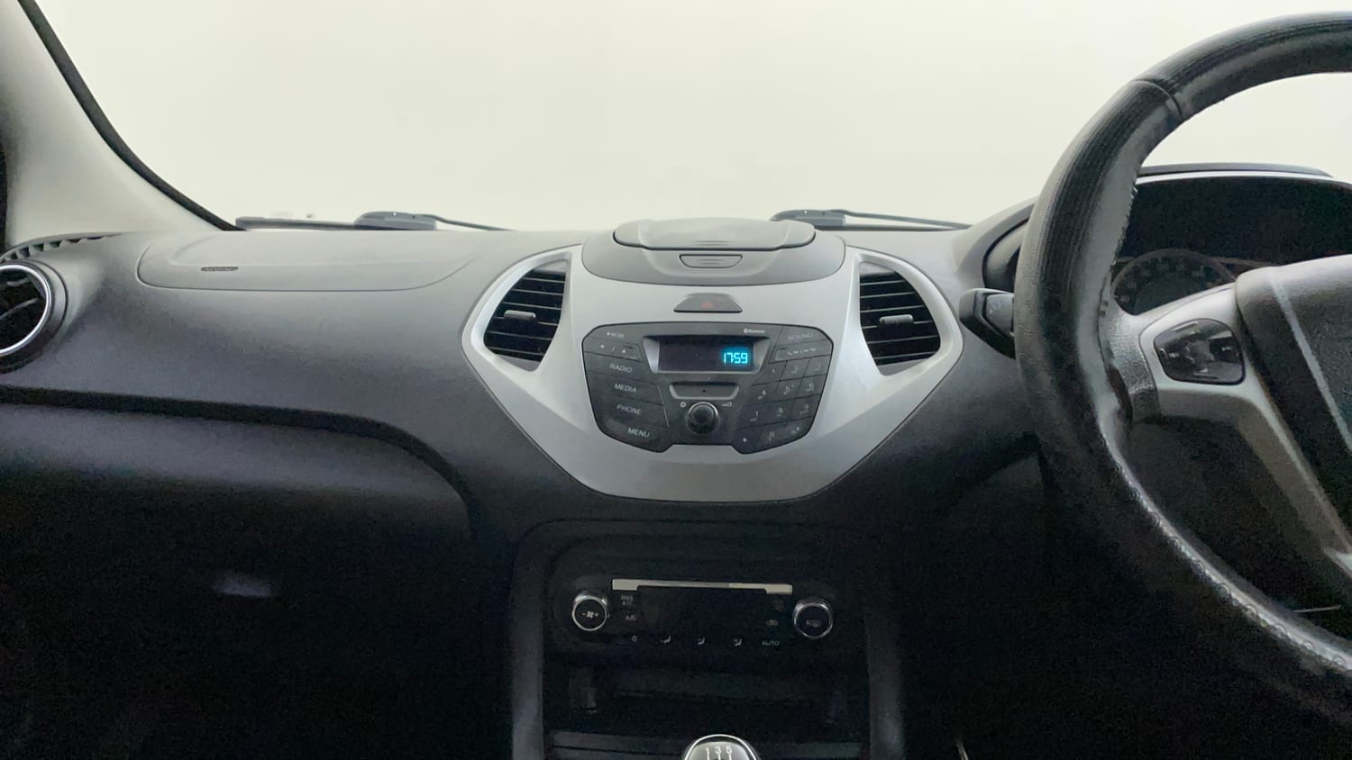 Used 2017 Ford Figo Titanium 1.2 Ti-VCT Petrol Manual top_features Integrated (in-dash) music system