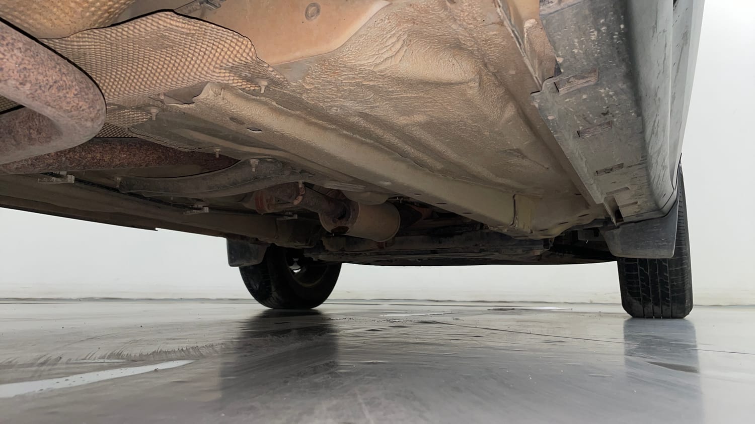 Used 2015 Ford EcoSport Titanium 1.5L Ti-VCT AT Petrol Automatic extra REAR RIGHT UNDERBODY VIEW