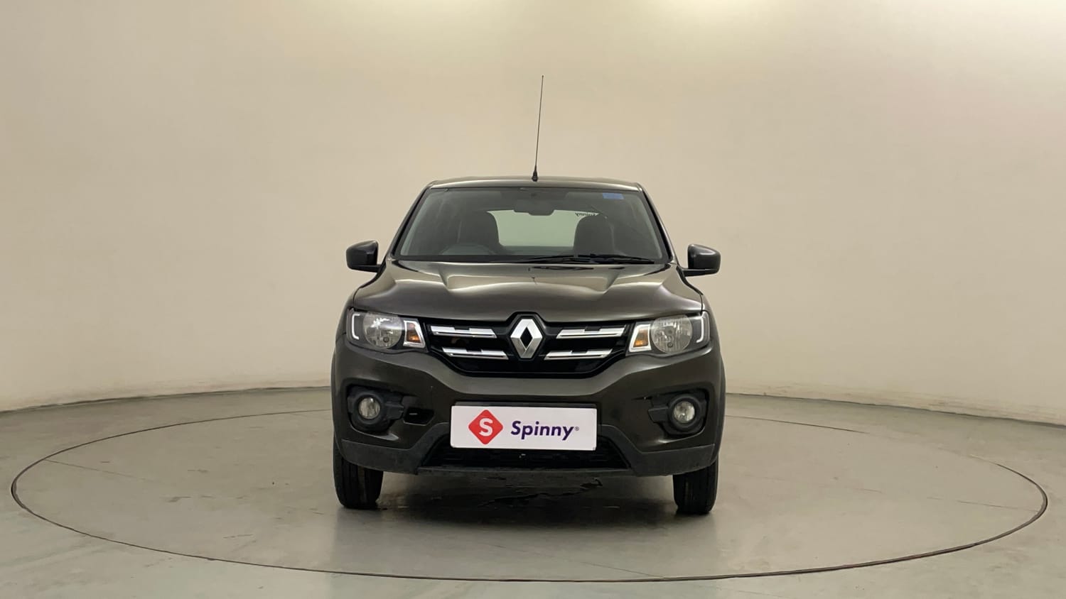 Used 2018 Renault Kwid 1.0 RXT AMT Petrol Automatic exterior FRONT VIEW