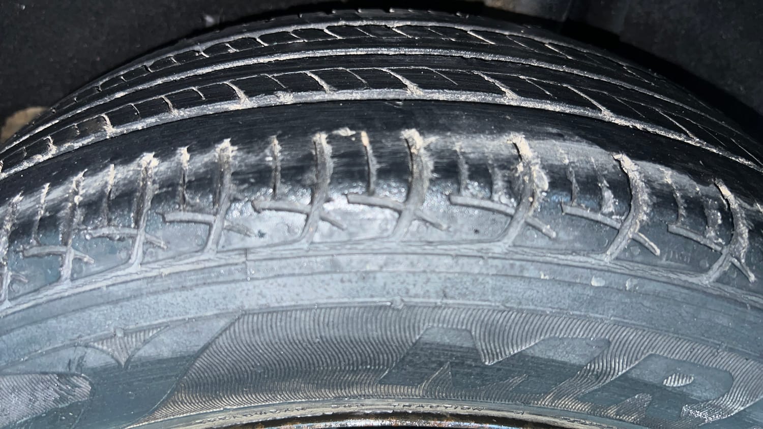 Used 2017 Maruti Suzuki Baleno Delta 1.2 Petrol Manual tyres LEFT REAR TYRE TREAD VIEW