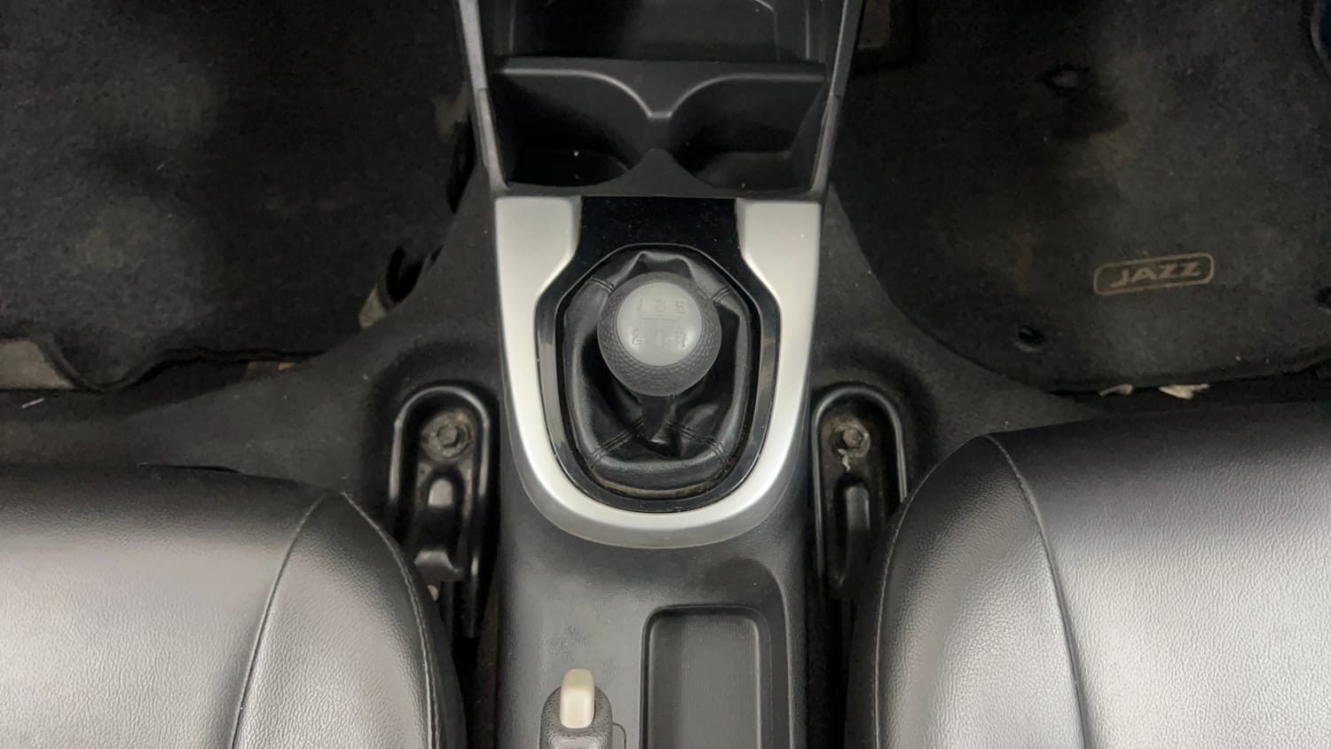 Used 2017 Honda Jazz V Petrol Petrol Manual interior GEAR  KNOB VIEW