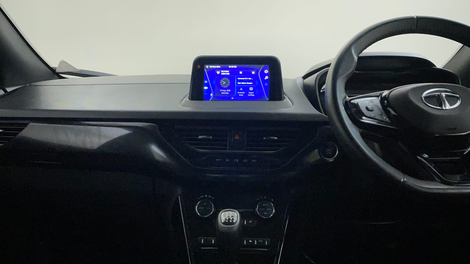 Used 2022 Tata Nexon XZ Plus (O) Dark Edition Petrol Manual top_features Integrated (in-dash) music system