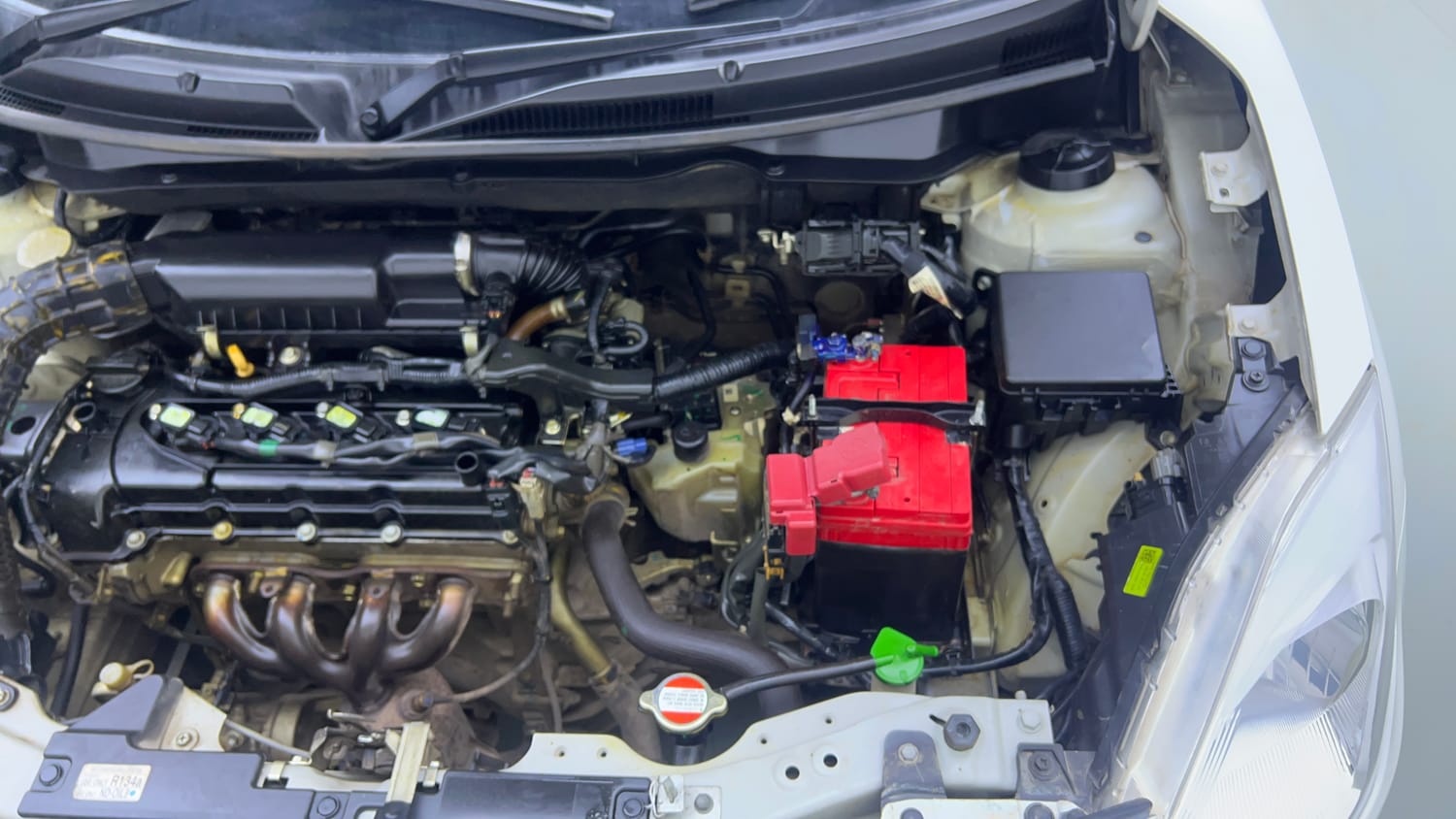 Used 2018 Maruti Suzuki Swift ZXi AMT Petrol Automatic engine ENGINE LEFT SIDE VIEW