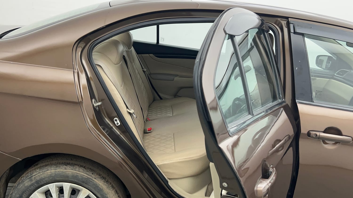 Used 2018 Maruti Suzuki Ciaz Delta 1.4 MT Petrol Manual interior RIGHT SIDE REAR DOOR CABIN VIEW