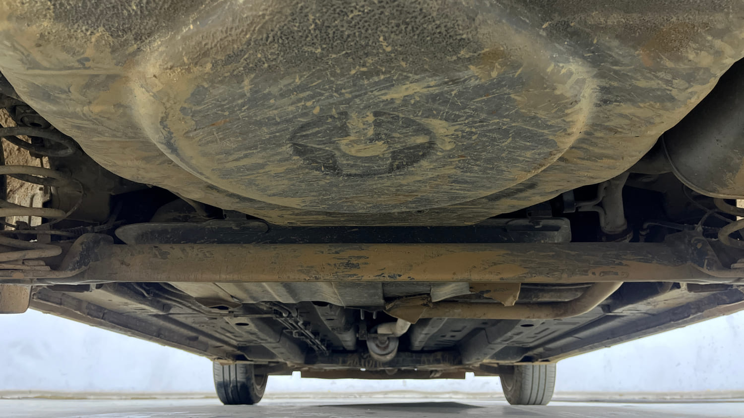 Used 2022 Tata Altroz XZA Petrol Petrol Automatic extra REAR UNDERBODY VIEW (TAKEN FROM REAR)
