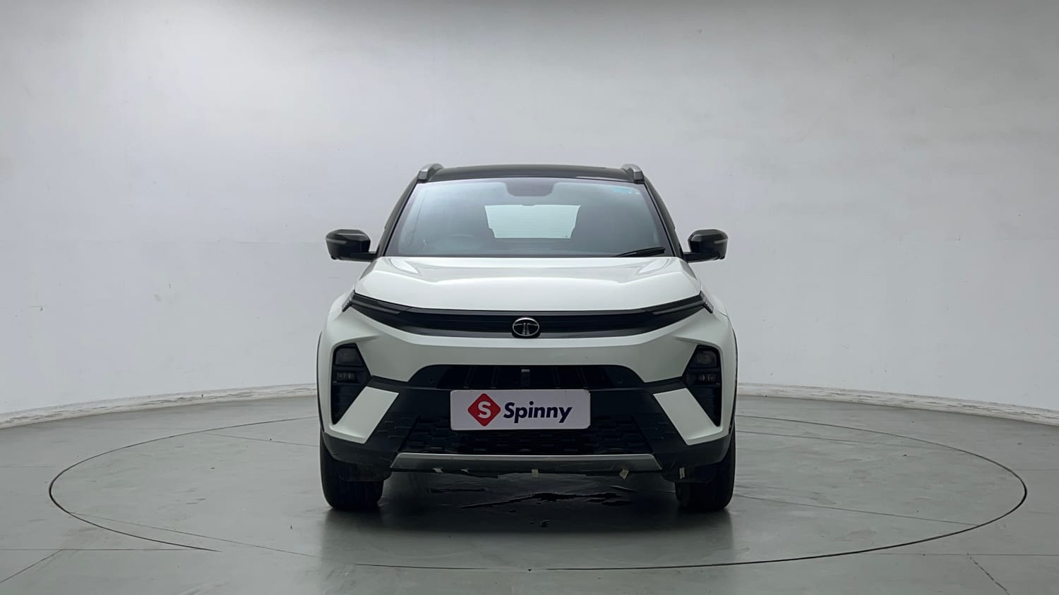 Used 2024 tata Nexon Fearless S 1.2 Revotron Petrol 7DCA Dual Tone Petrol Automatic exterior FRONT VIEW