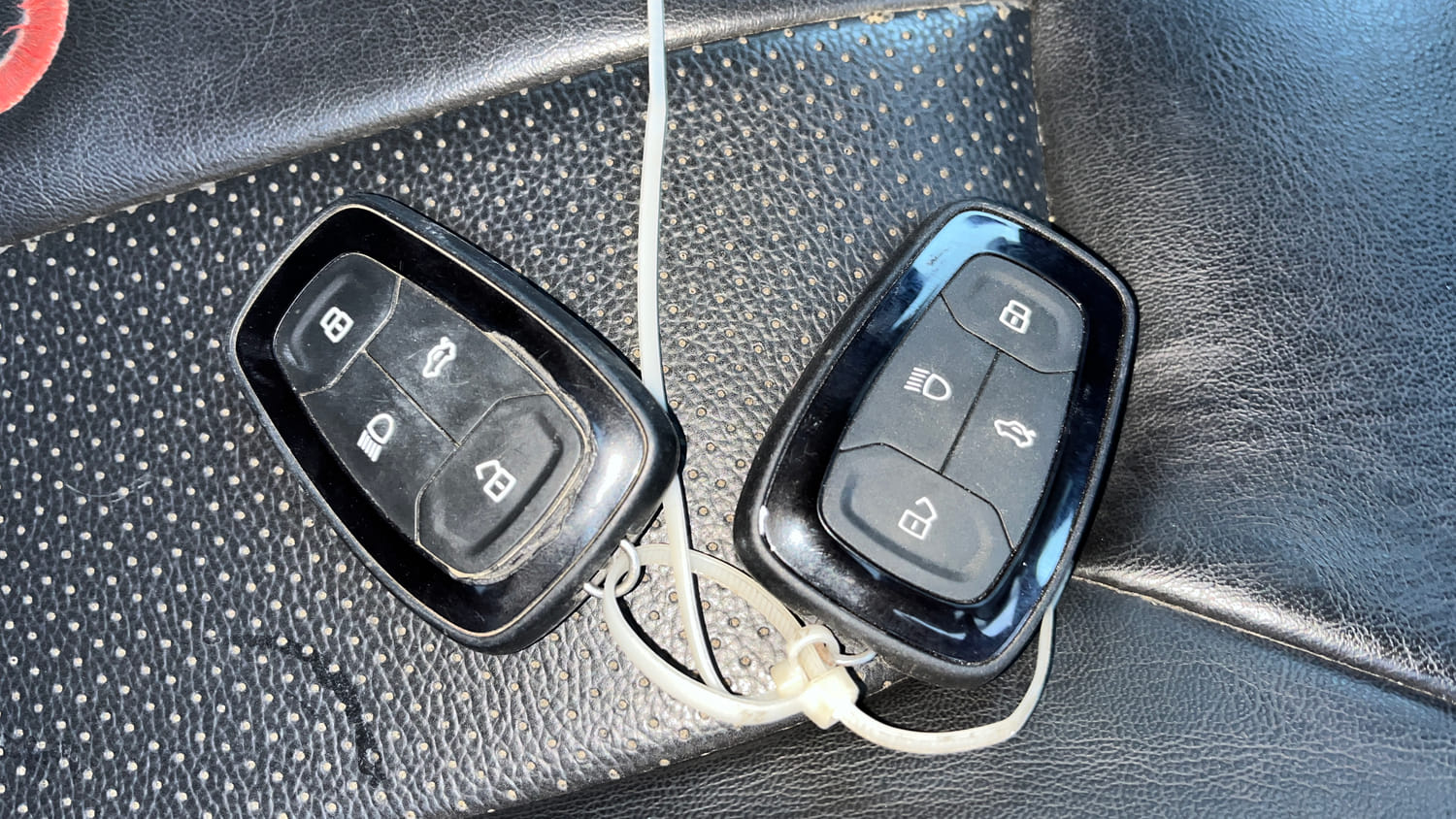 Used 2020 Tata Nexon XZA Plus Petrol Automatic extra CAR KEY VIEW