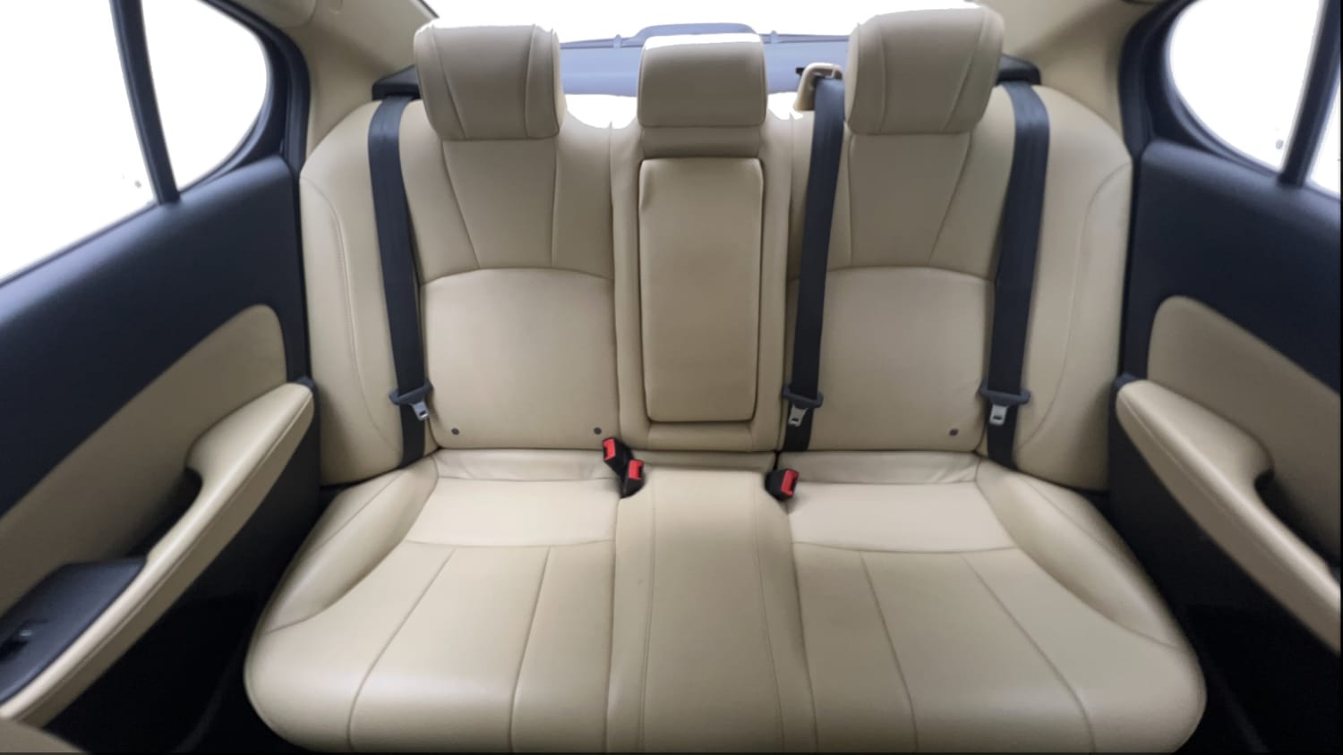 Used 2023 Honda City ZX Petrol MT Petrol Manual interior REAR SEAT CONDITION VIEW