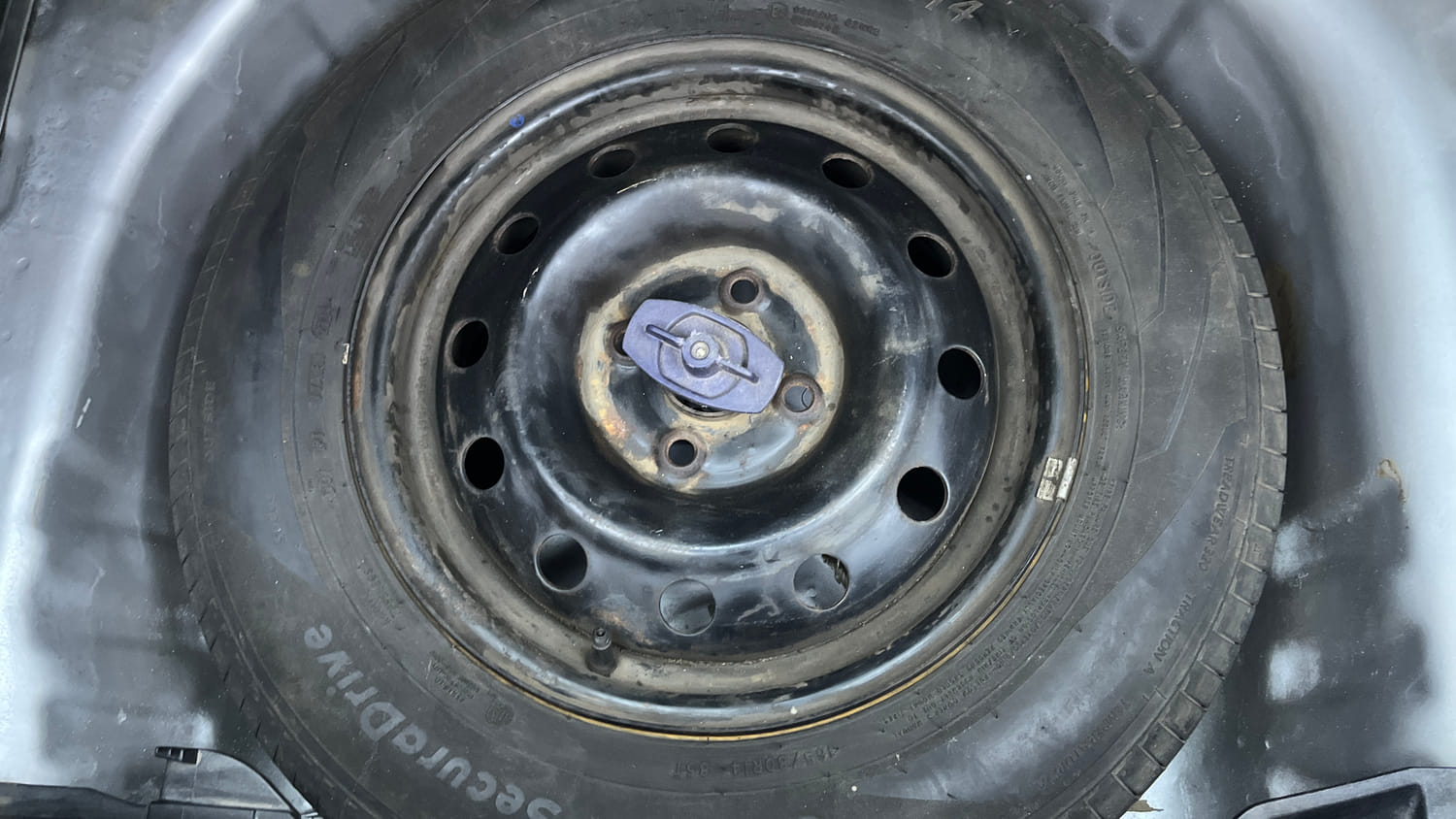 Used 2024 Maruti Suzuki Swift VXi Petrol Manual tyres SPARE TYRE VIEW