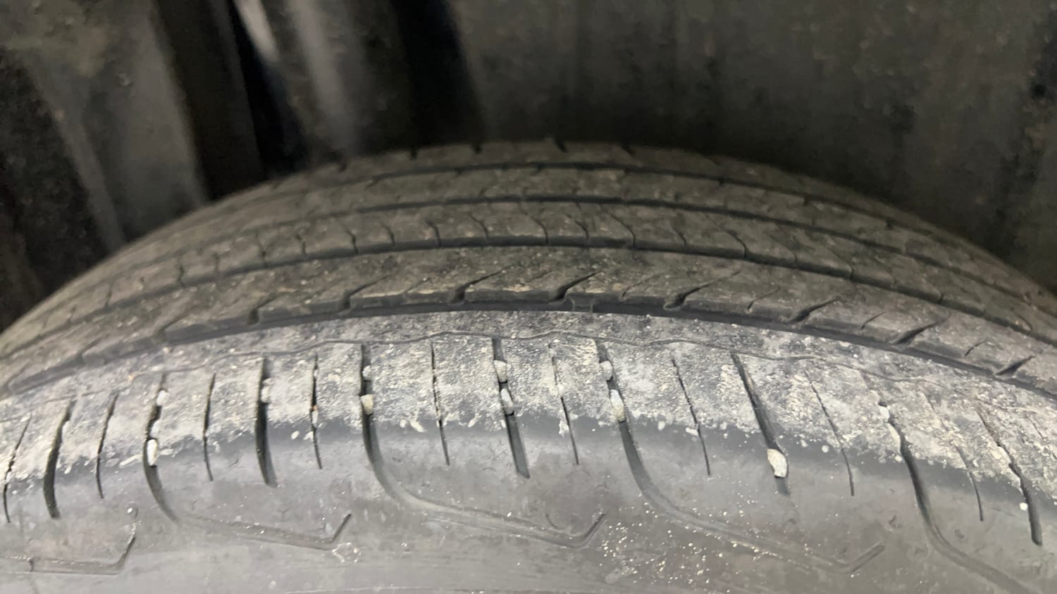 Used 2024 Maruti Suzuki Fronx Alpha 1.0L Turbo MT Petrol Manual tyres RIGHT REAR TYRE TREAD VIEW