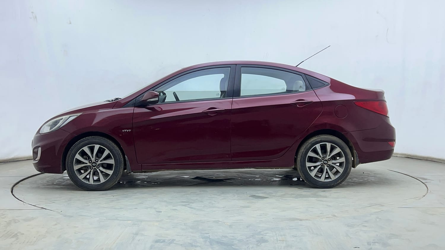 Used 2014 Hyundai Verna Fluidic 1.6 VTVT SX AT Petrol Automatic exterior LEFT SIDE VIEW