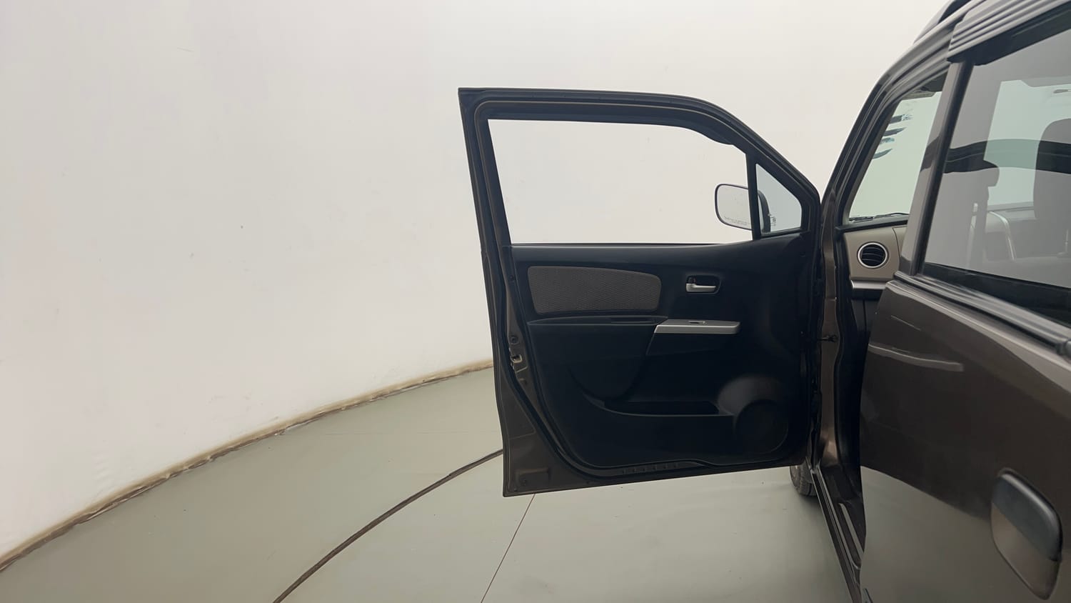 Used 2016 Maruti Suzuki Wagon R LXI Petrol Manual interior LEFT FRONT DOOR OPEN VIEW