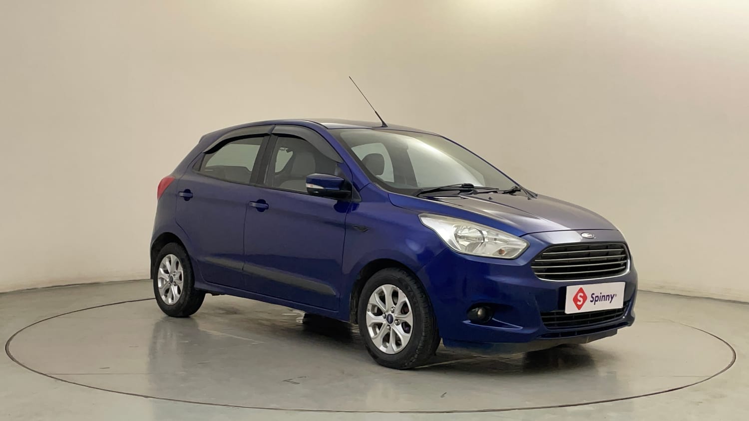 Used 2017 Ford Figo Titanium 1.2 Ti-VCT Petrol Manual exterior RIGHT FRONT CORNER VIEW